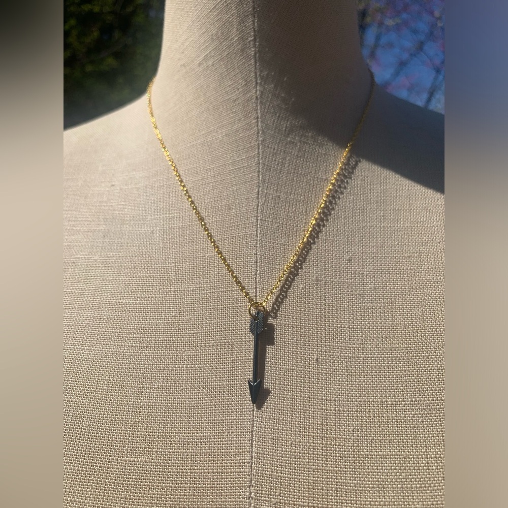 NWT Sterling Silver Plated Chain & Alloy Arrow Charm Necklace - Picture 6 of 16